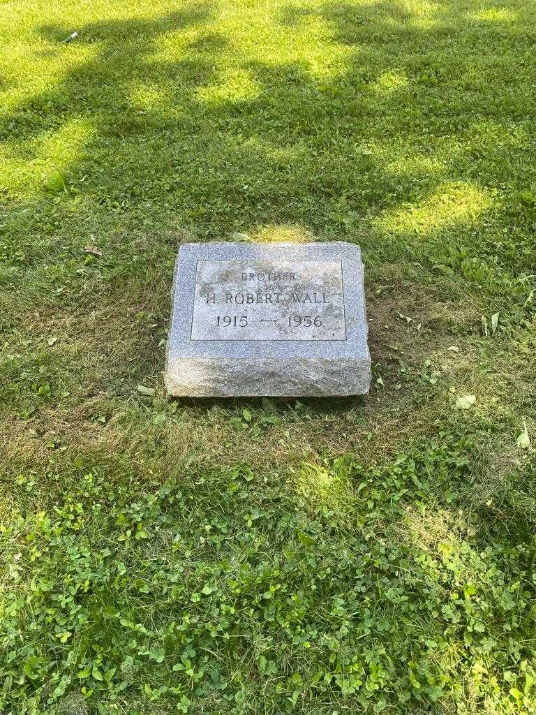 Robert H. Wall's grave. Photo 2