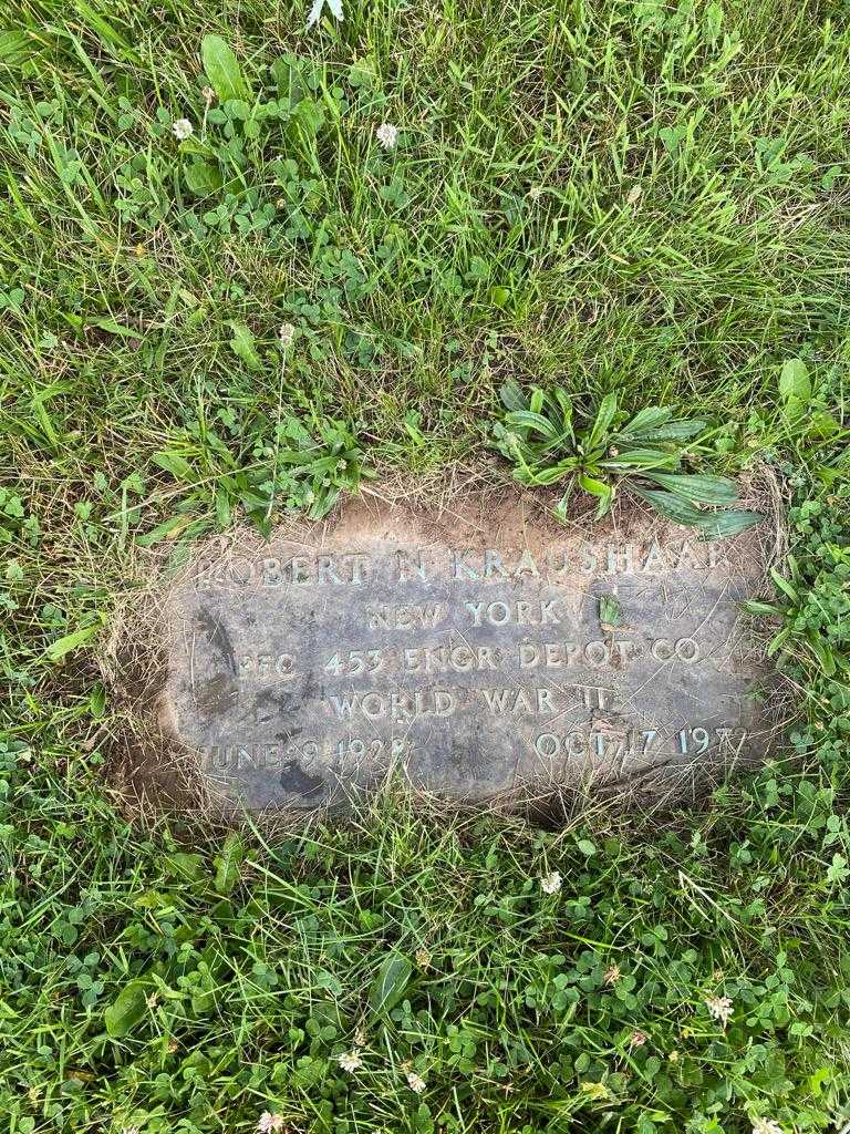 Robert N. Kraushaar's grave. Photo 3