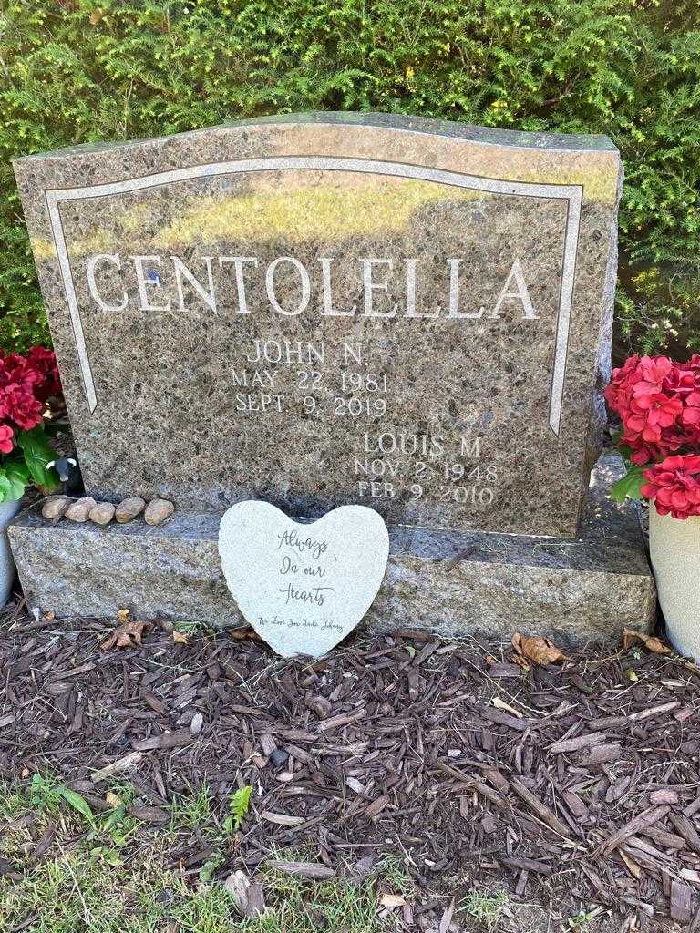 Louis M. Centolella's grave. Photo 2