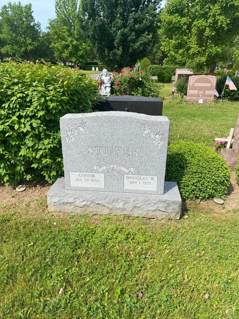 Connie Marie Stuper's grave. Photo 2