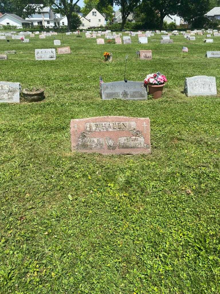 Clara E. Whalen's grave. Photo 2
