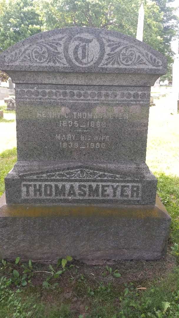 Henry C. Thomasmeyer's grave. Photo 3