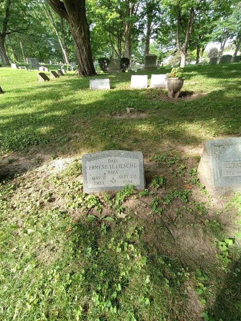 Ernest H. "Papa" Liesche's grave. Photo 2