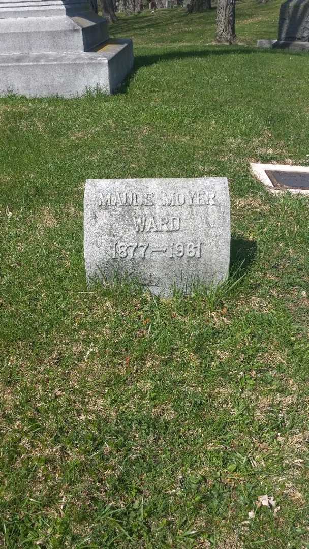 Maude Moyer Ward's grave. Photo 2