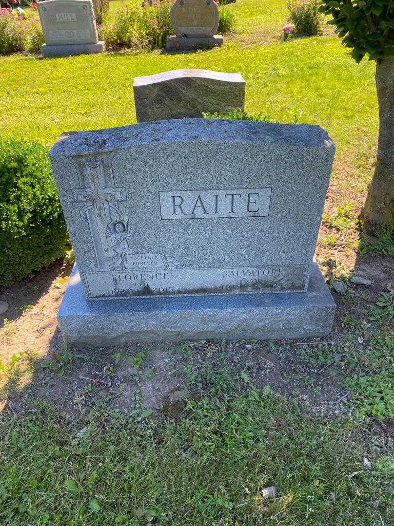 Florence "Flo" Raite's grave. Photo 2