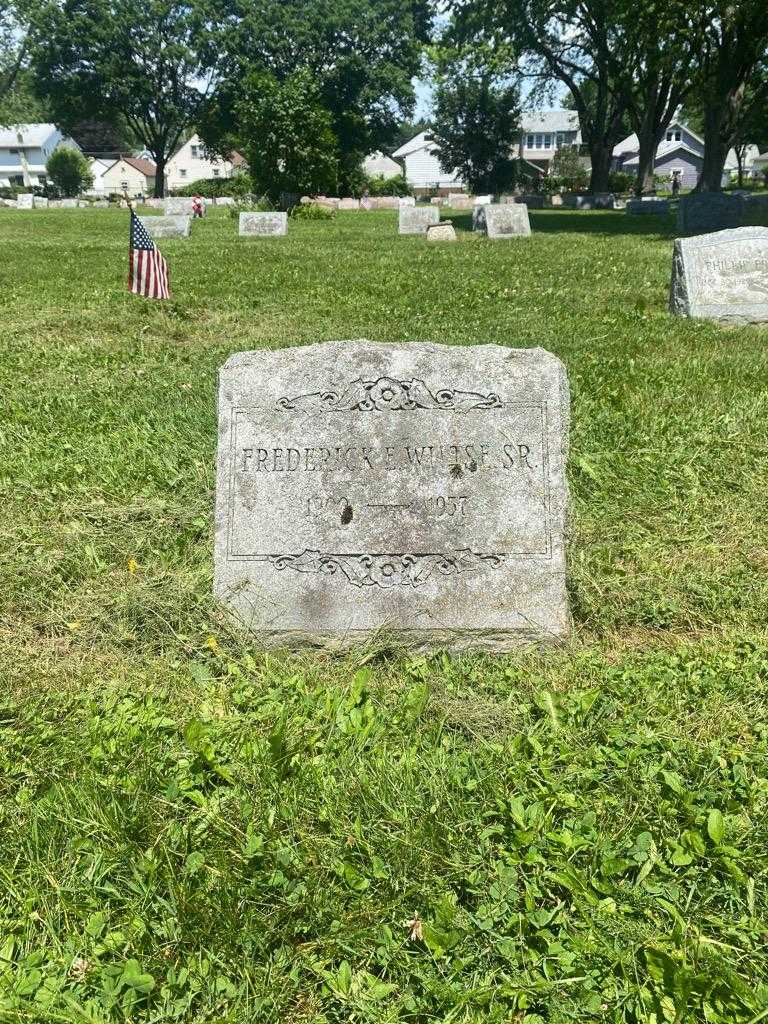 Frederick E. Wiltse Senior's grave. Photo 3