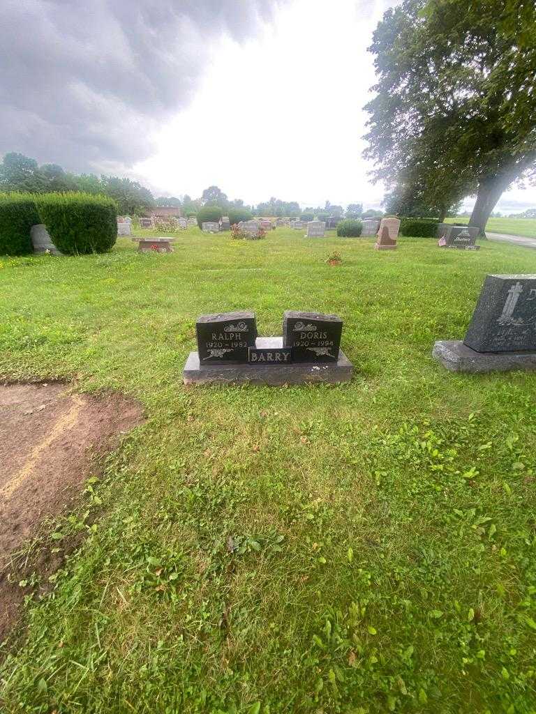 Ralph Barry's grave. Photo 1
