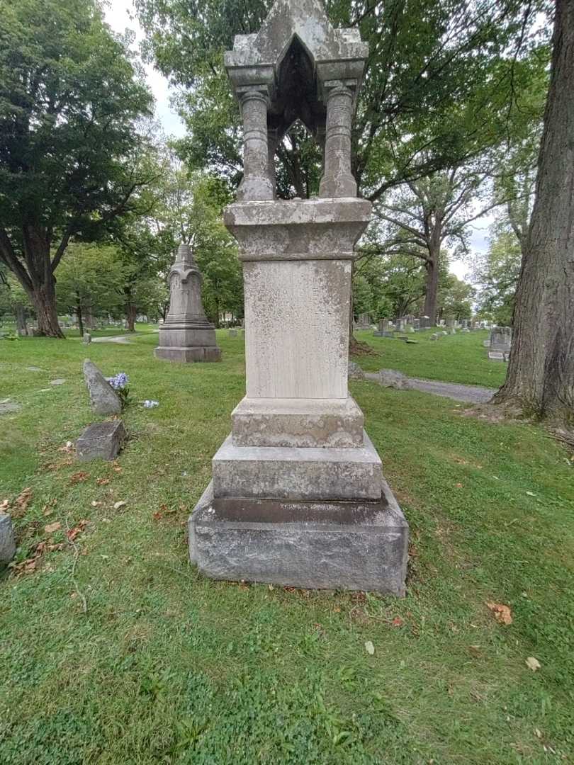Maud E. Tompkins's grave. Photo 1