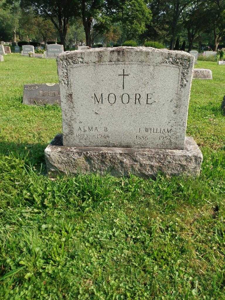 J. William Moore's grave. Photo 1