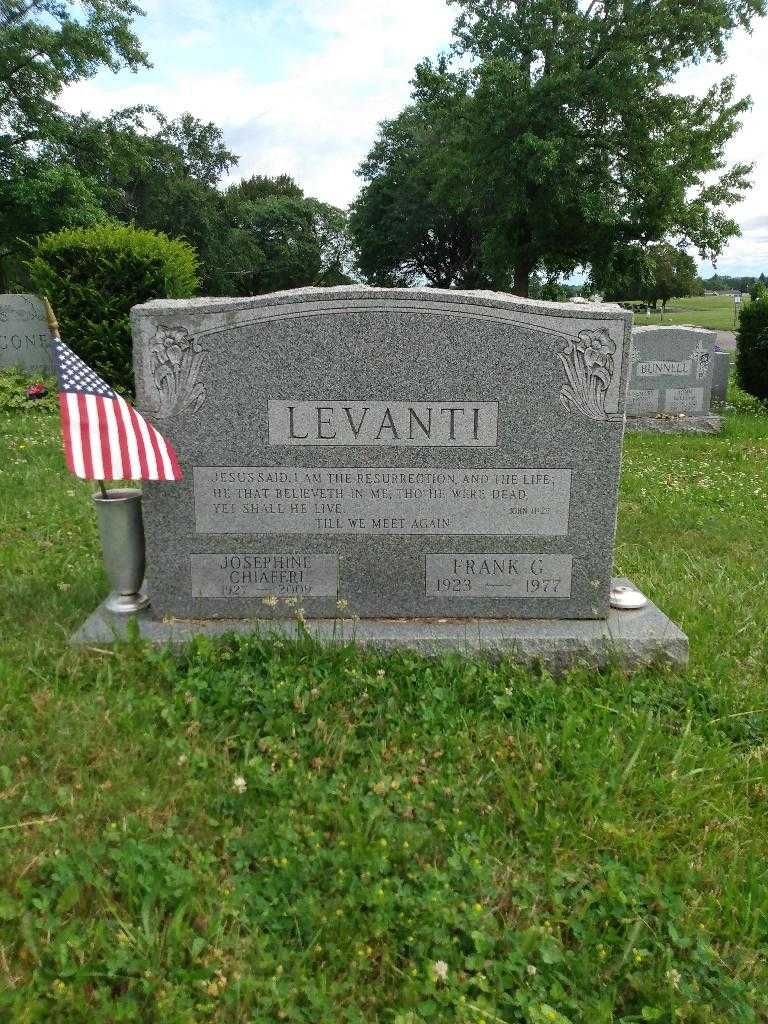Frank G. Levanti's grave. Photo 1
