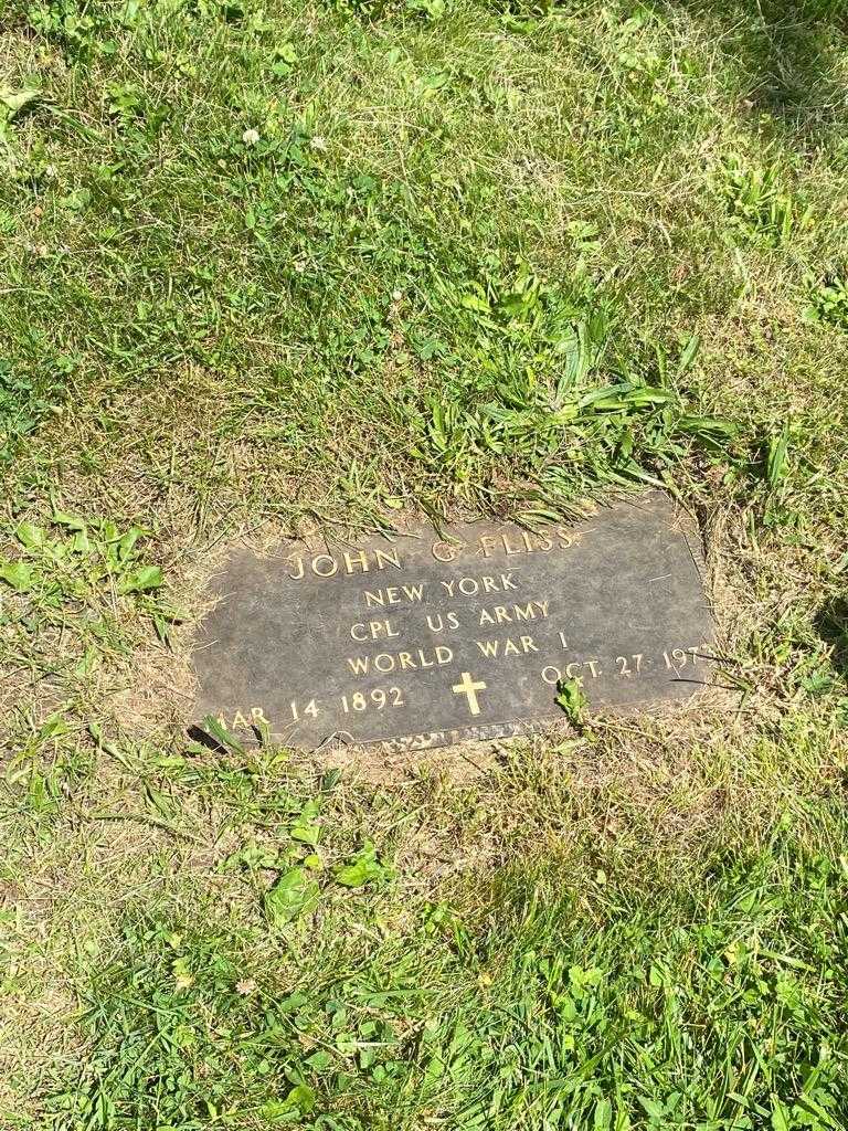 John G. Fliss's grave. Photo 3