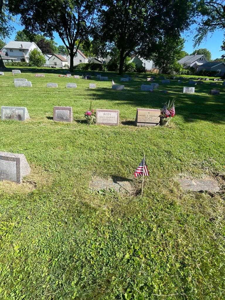 Edward N. Boardway's grave. Photo 1