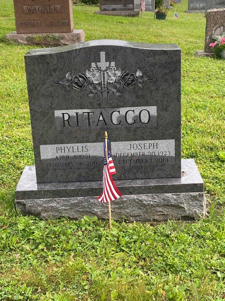 Phyllis Ritacco's grave. Photo 3