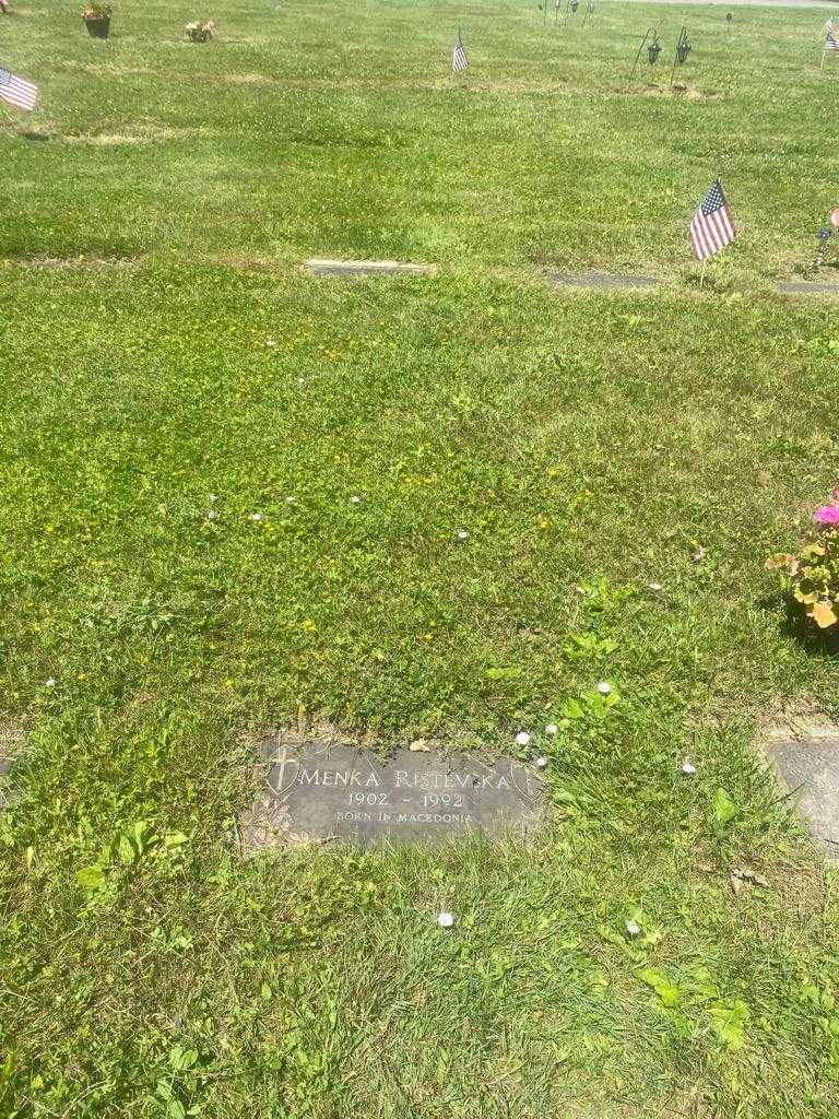 Menka Ristevska's grave. Photo 2