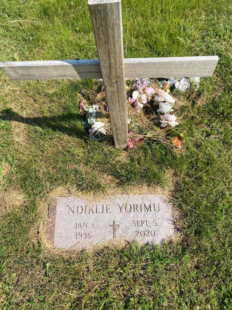 Ndikije Yorimu's grave. Photo 3