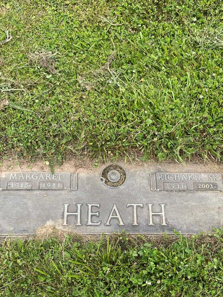 Margaret Heath's grave. Photo 3