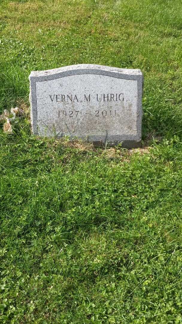 Verna M. Uhrig's grave. Photo 2
