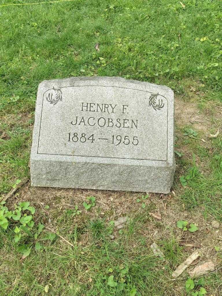 Henry F. Jacobsen's grave. Photo 2
