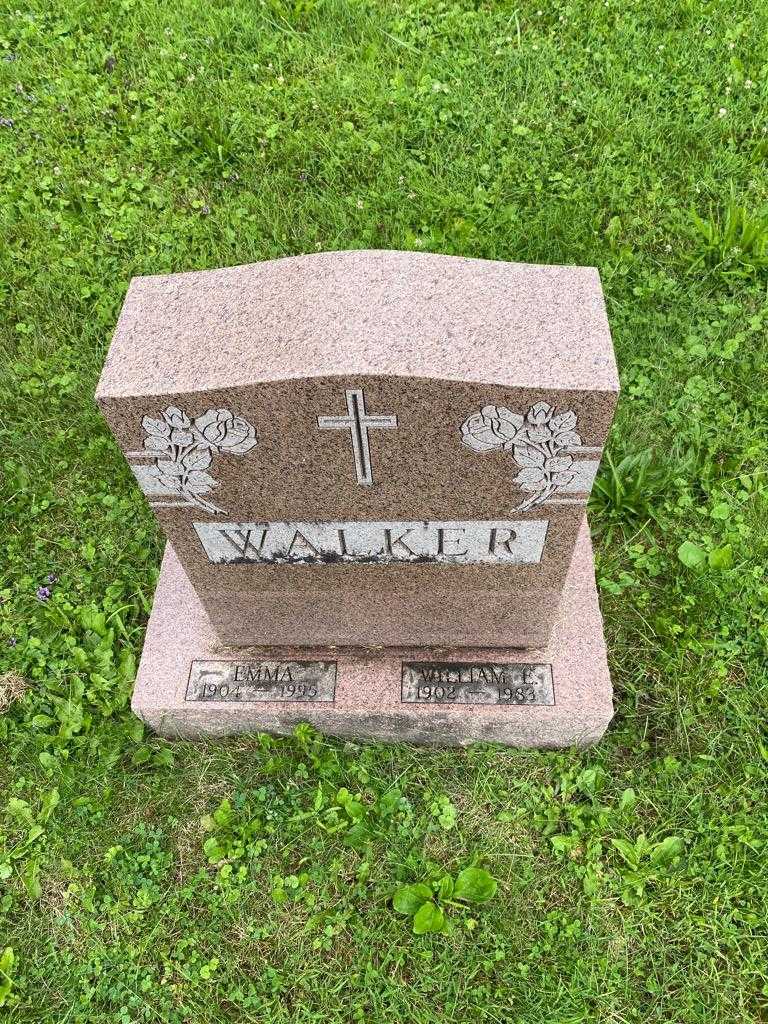 William E. Walker's grave. Photo 2