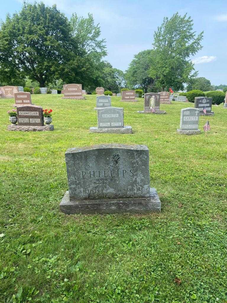 Nellie A. Phillips's grave. Photo 2