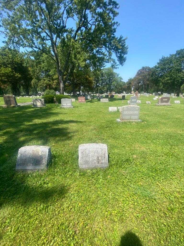William Quackenbush's grave. Photo 1