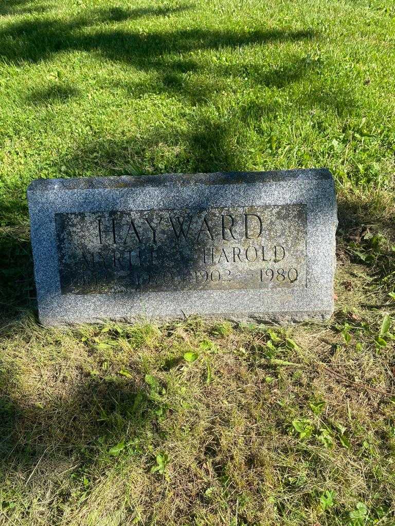 Harold J. Hayward's grave. Photo 3
