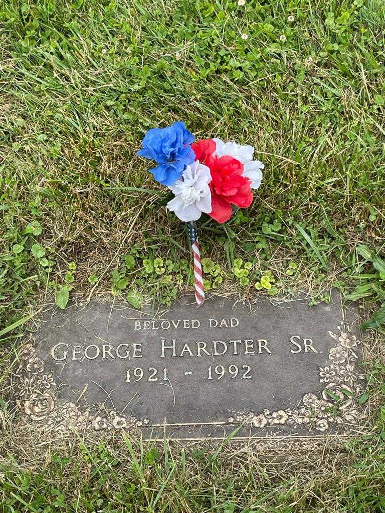 George Hardter Senior's grave. Photo 3