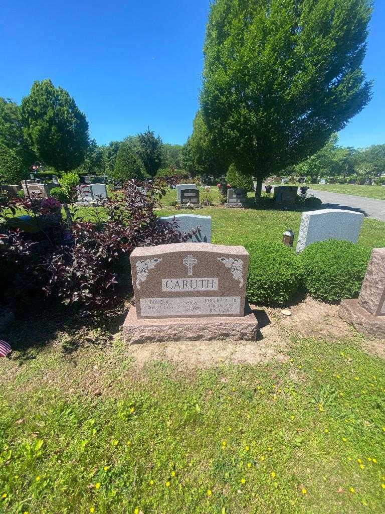 Doris A. Caruth's grave. Photo 1