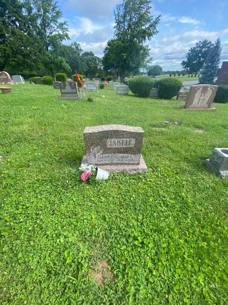 John E. Isbell's grave. Photo 1