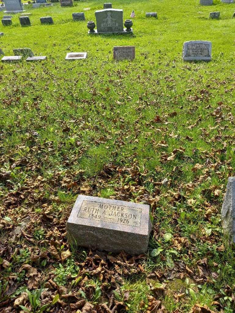 Ruth A. Jackson's grave. Photo 3