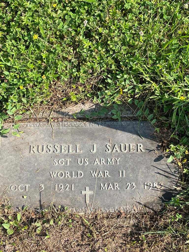 Russell J. Sauer's grave. Photo 3