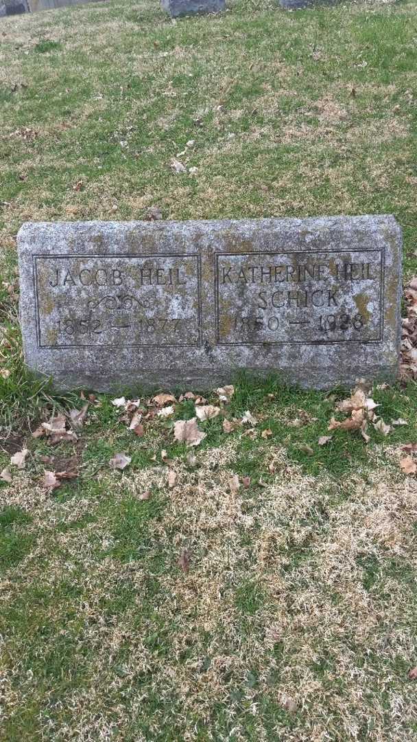 Katherine Heil Schick's grave. Photo 3