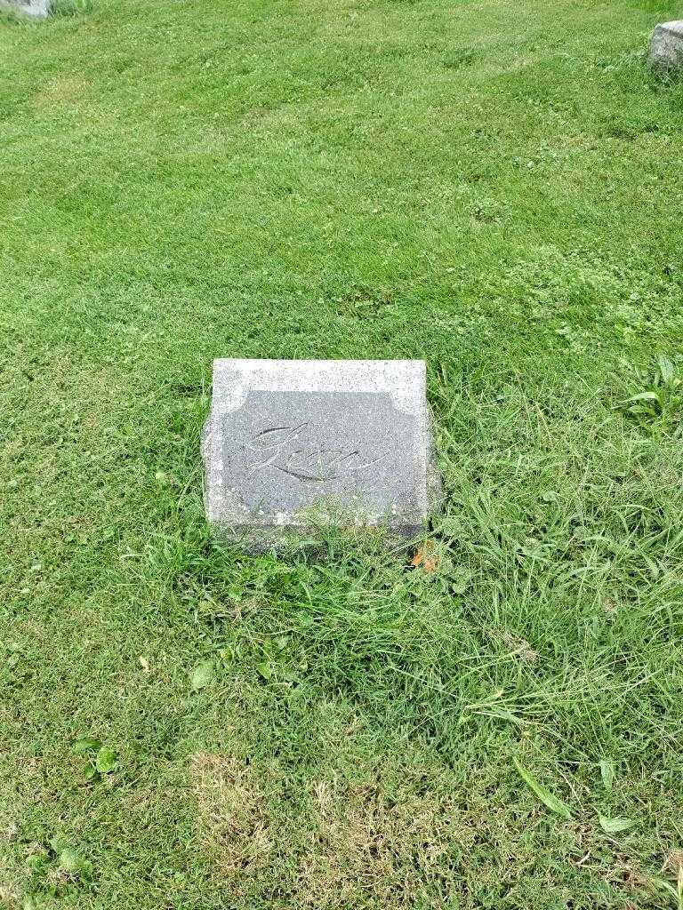 Leon H. Ford's grave. Photo 2