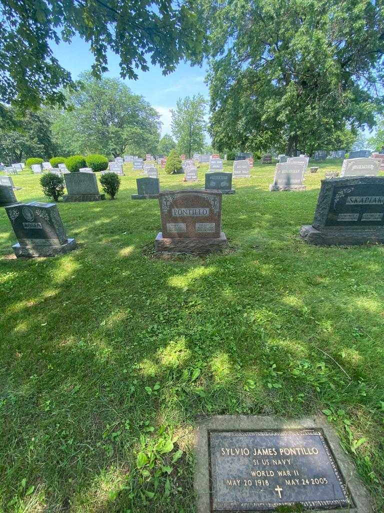 Sylvio James Pontillo's grave. Photo 1