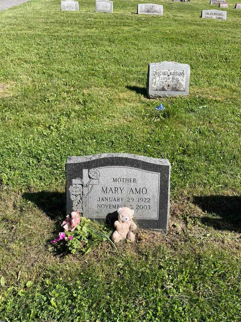 Mary Amo's grave. Photo 2