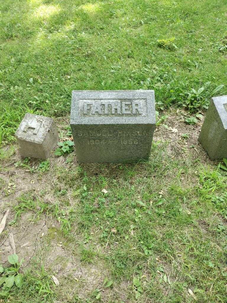 Samuel Hixson's grave. Photo 1