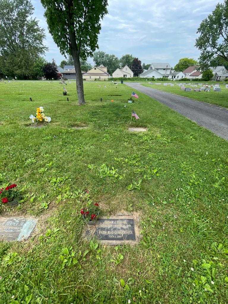 Susan J. Draper's grave. Photo 1