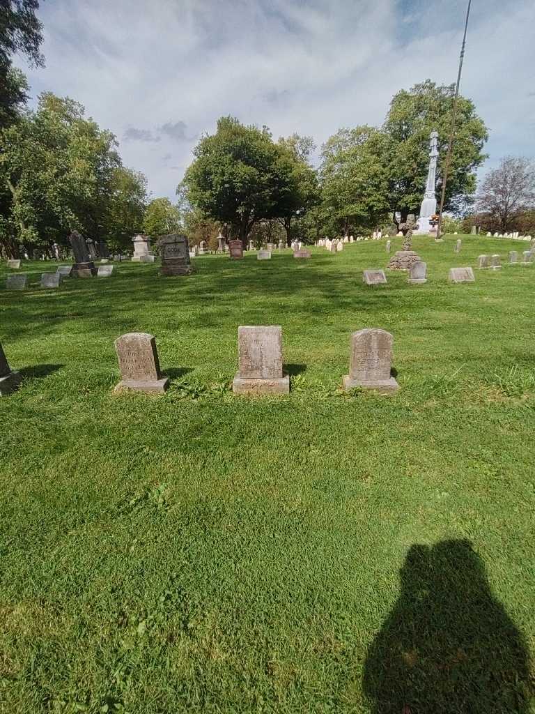 Howard Reichert's grave. Photo 1