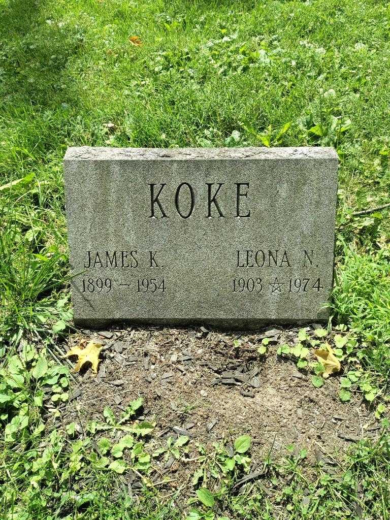 Leona N. Koke's grave. Photo 3