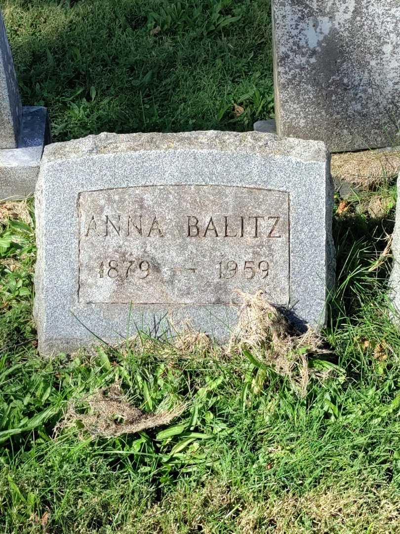 Anna Balitz's grave. Photo 3