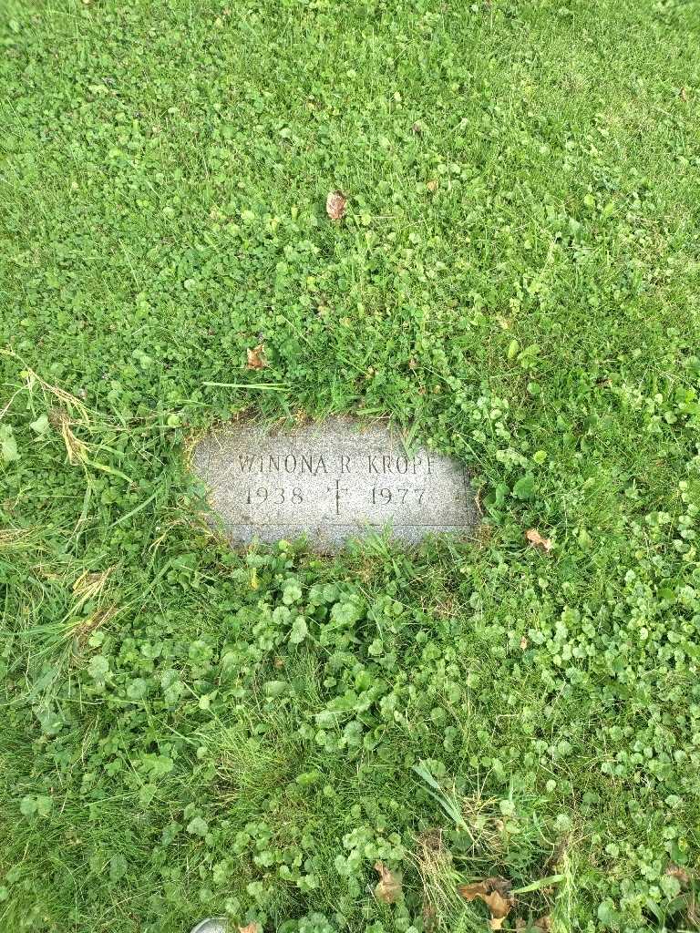 Winona R. Kropf's grave. Photo 3