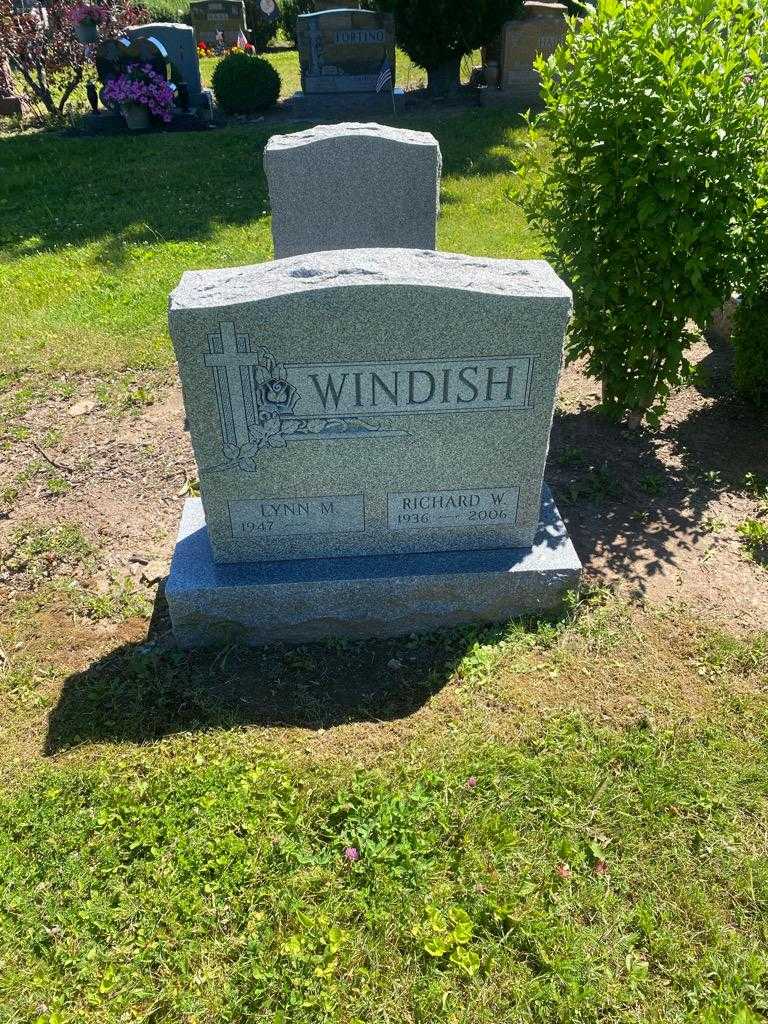 Richard W. Windish's grave. Photo 2