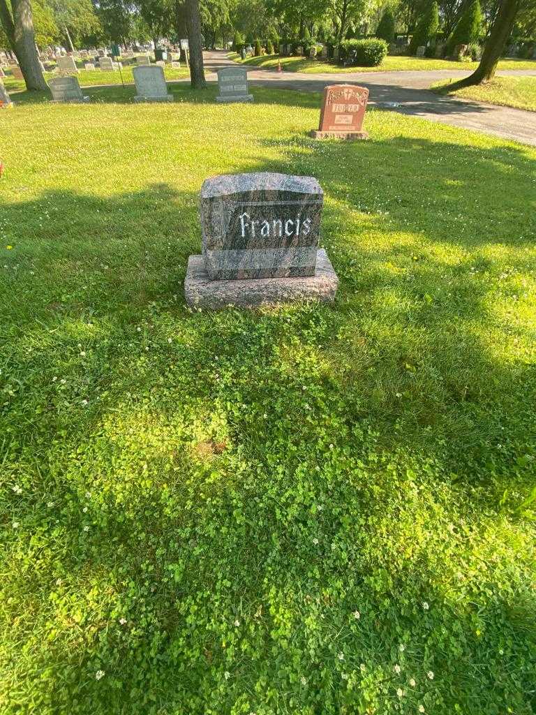 Ethel A. Francis's grave. Photo 1