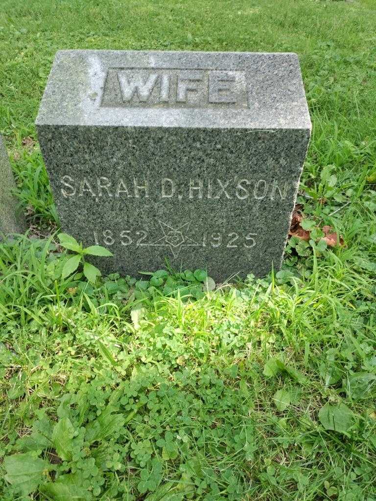 Sarah D. Hixson's grave. Photo 3