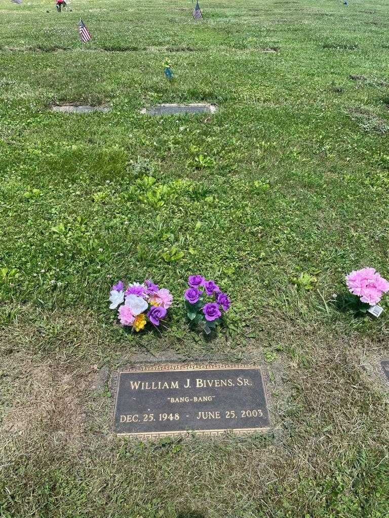 William J. Bivens Senior's grave. Photo 2