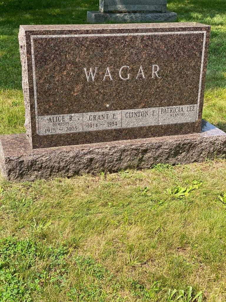 Alice R. Wagar's grave. Photo 3