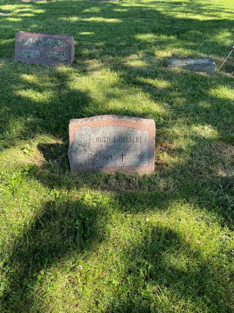 Ruth E. Dessert's grave. Photo 2