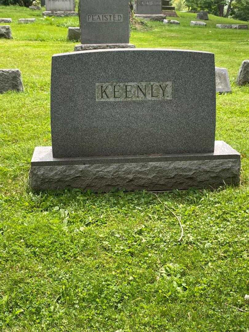 Elizabeth Keenly's grave. Photo 4