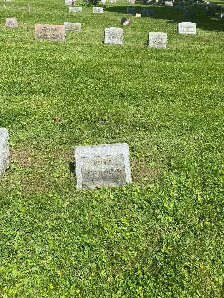 Anna W. O'leary's grave. Photo 2
