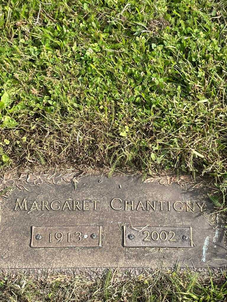 Margaret Chantigny's grave. Photo 3